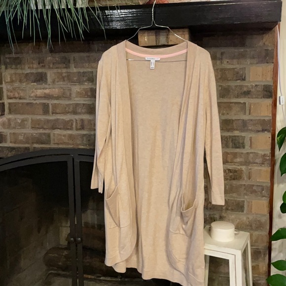 Isaac Mizrahi Sweaters - Isaac Mizrahi new without tags cardigan